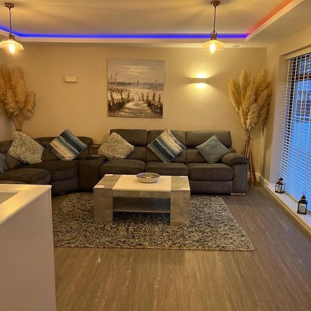 3 Bedroom Deganwy Sea View Beach House Ll31 מראה חיצוני תמונה