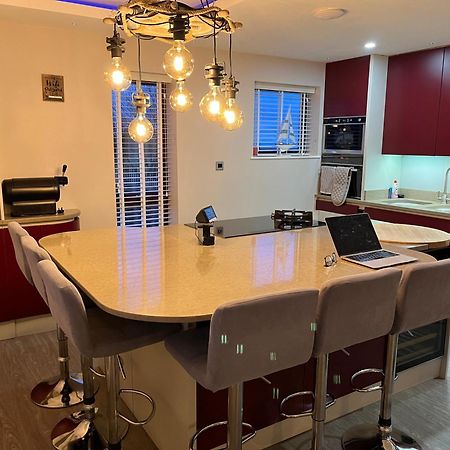 3 Bedroom Deganwy Sea View Beach House Ll31 מראה חיצוני תמונה