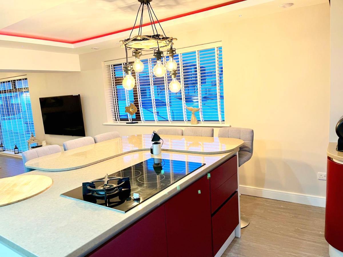 3 Bedroom Deganwy Sea View Beach House Ll31 מראה חיצוני תמונה