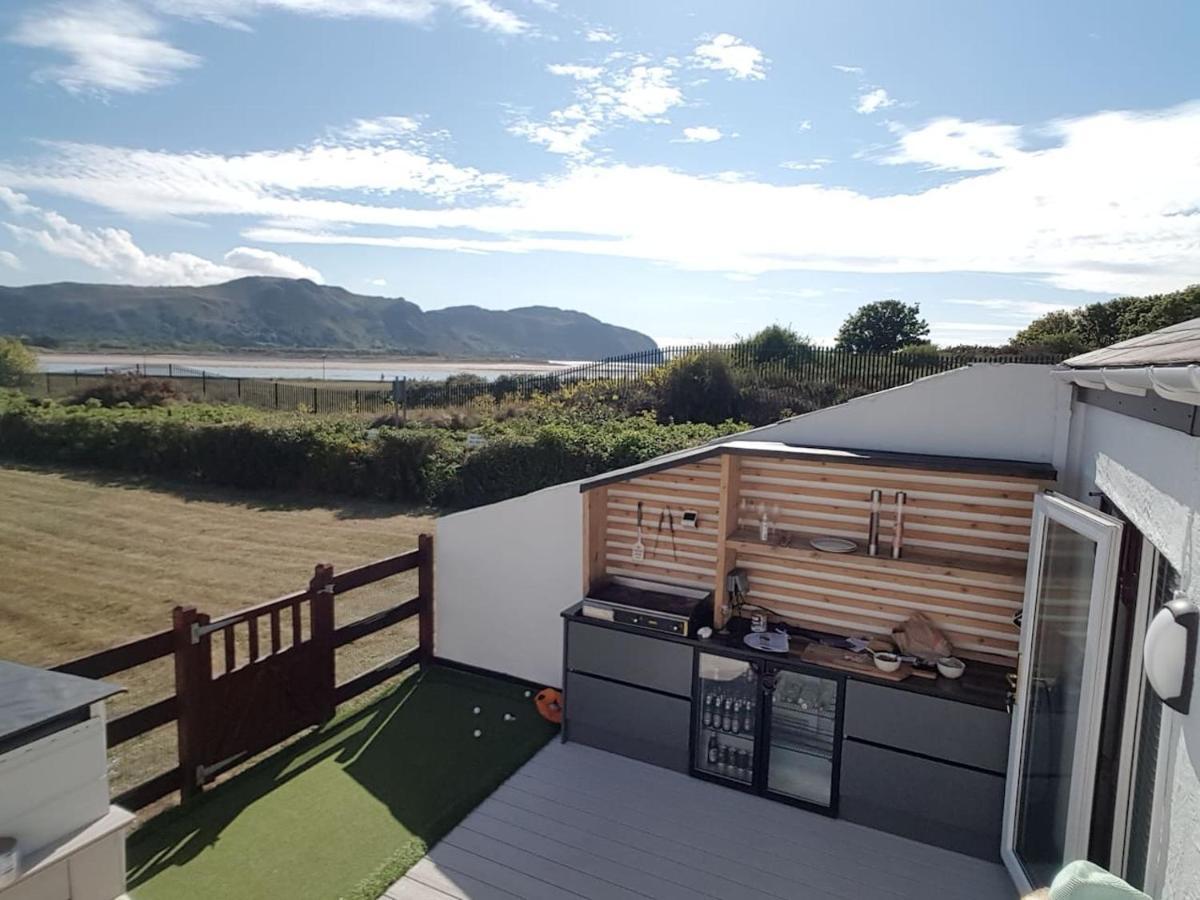 3 Bedroom Deganwy Sea View Beach House Ll31 מראה חיצוני תמונה