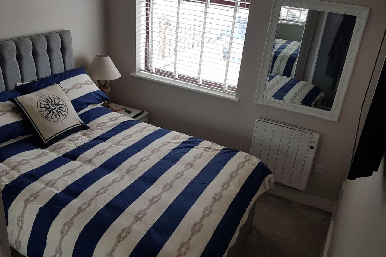 3 Bedroom Deganwy Sea View Beach House Ll31 מראה חיצוני תמונה