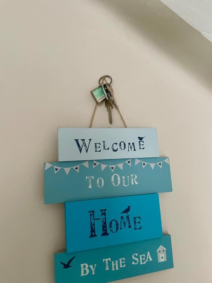 3 Bedroom Deganwy Sea View Beach House Ll31 מראה חיצוני תמונה