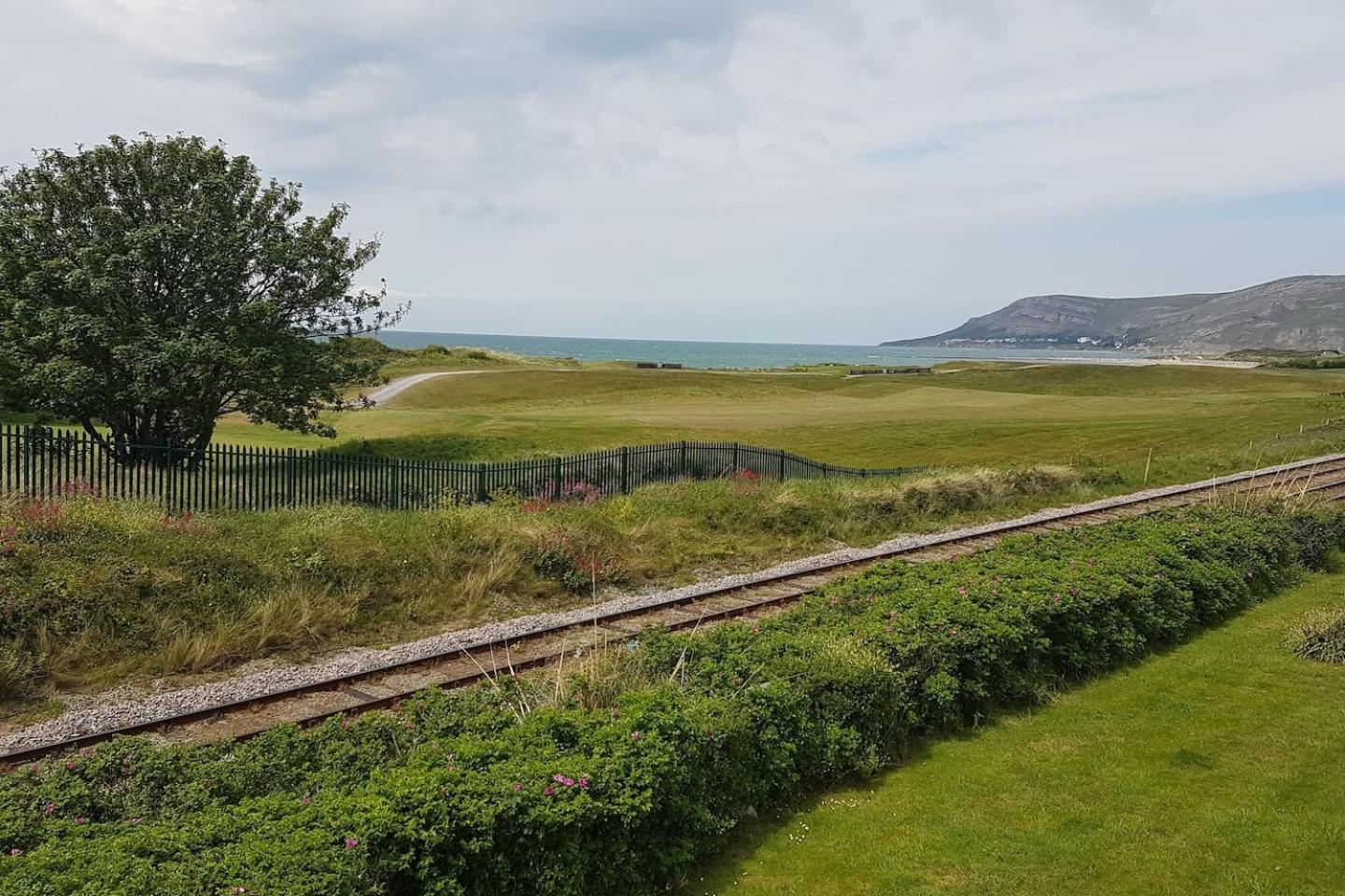3 Bedroom Deganwy Sea View Beach House Ll31 מראה חיצוני תמונה