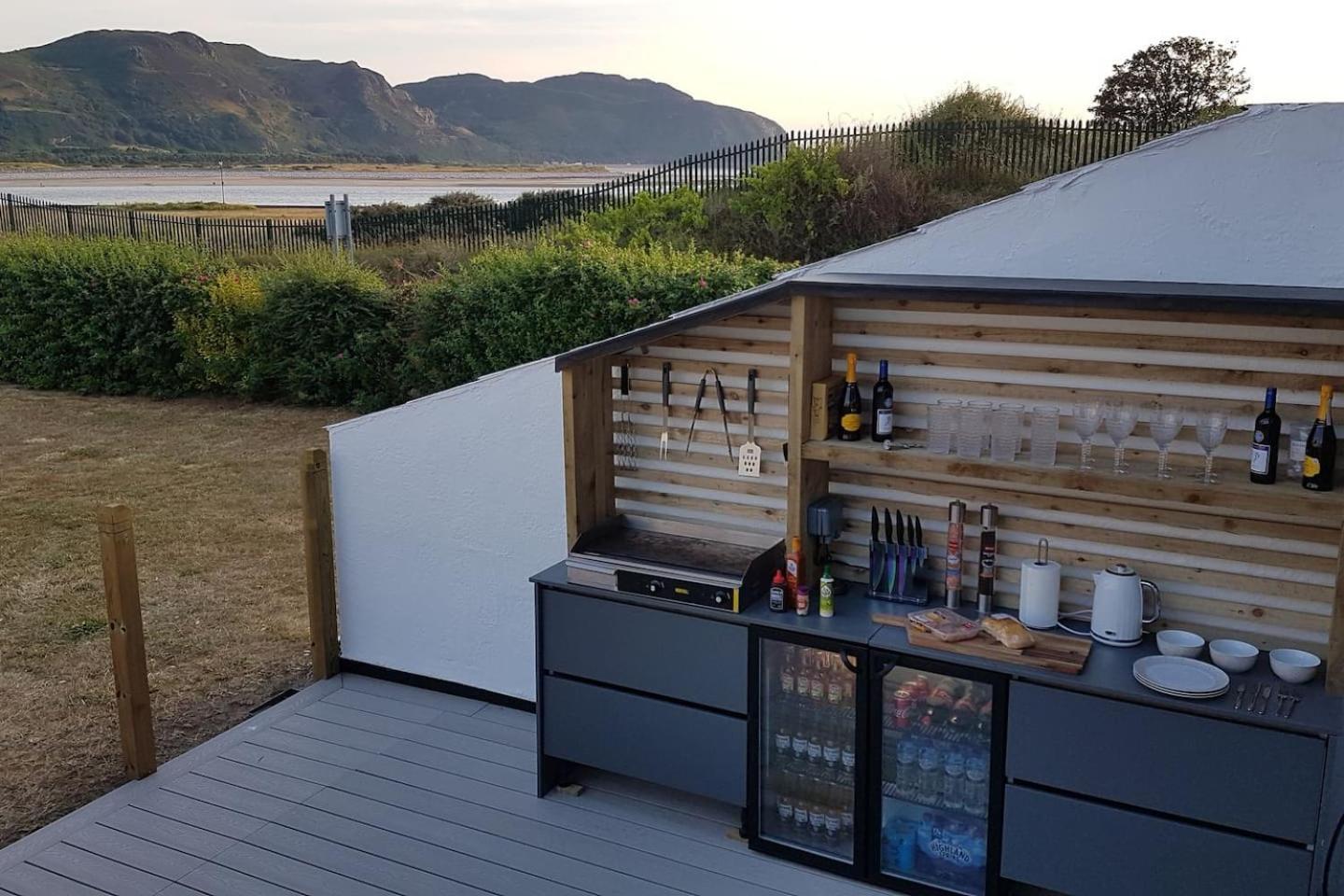 3 Bedroom Deganwy Sea View Beach House Ll31 מראה חיצוני תמונה