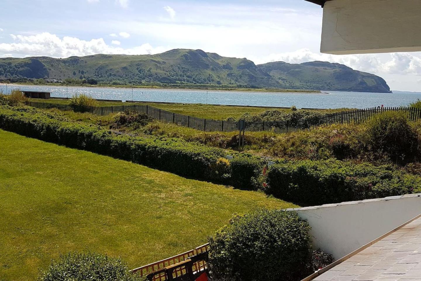 3 Bedroom Deganwy Sea View Beach House Ll31 מראה חיצוני תמונה