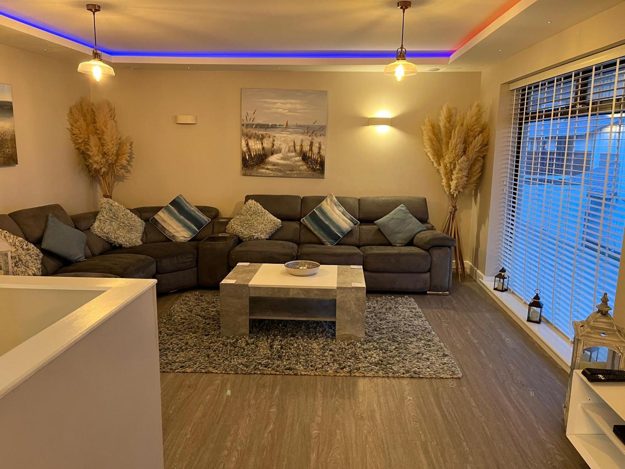3 Bedroom Deganwy Sea View Beach House Ll31 מראה חיצוני תמונה