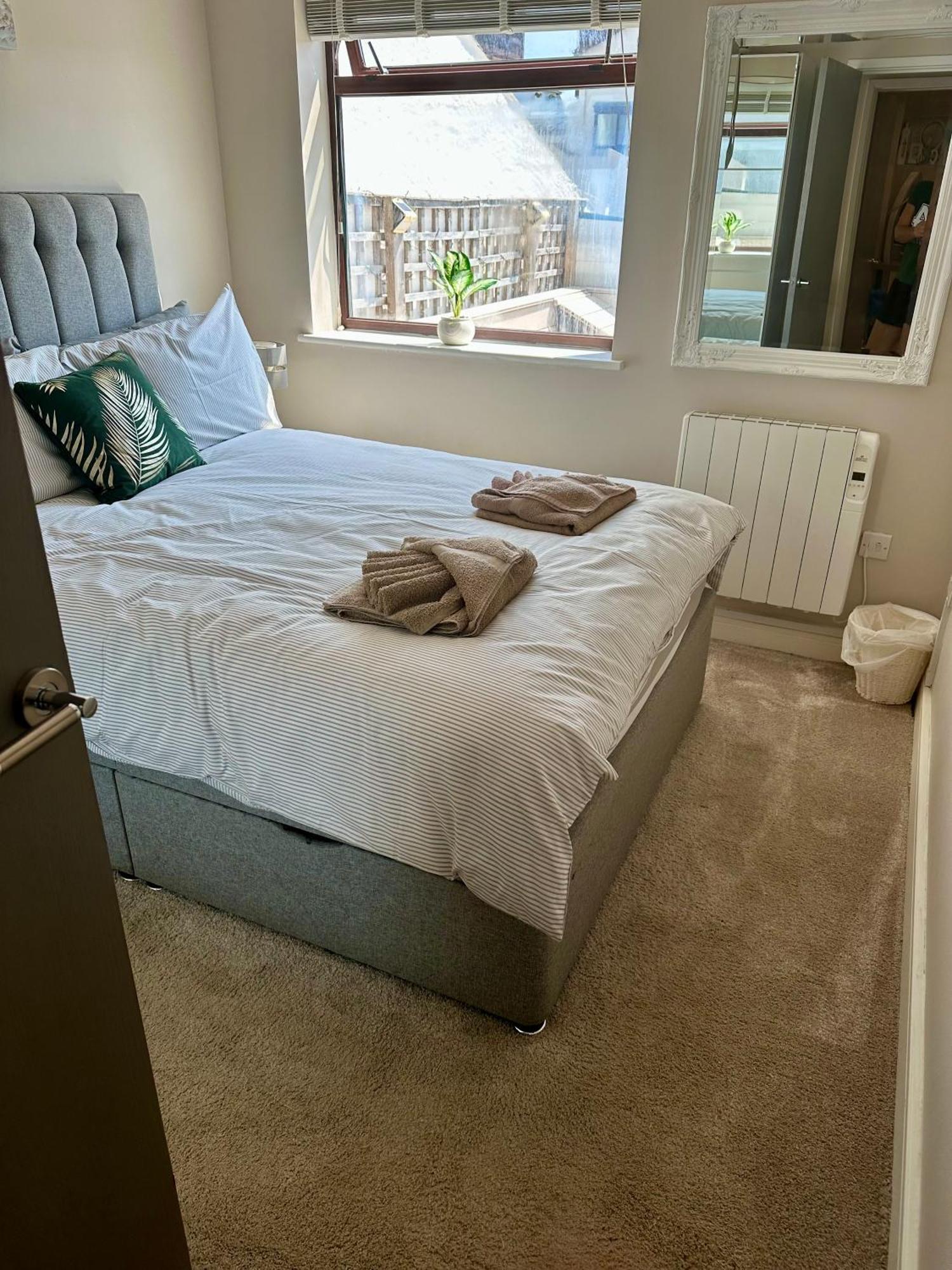 3 Bedroom Deganwy Sea View Beach House Ll31 מראה חיצוני תמונה