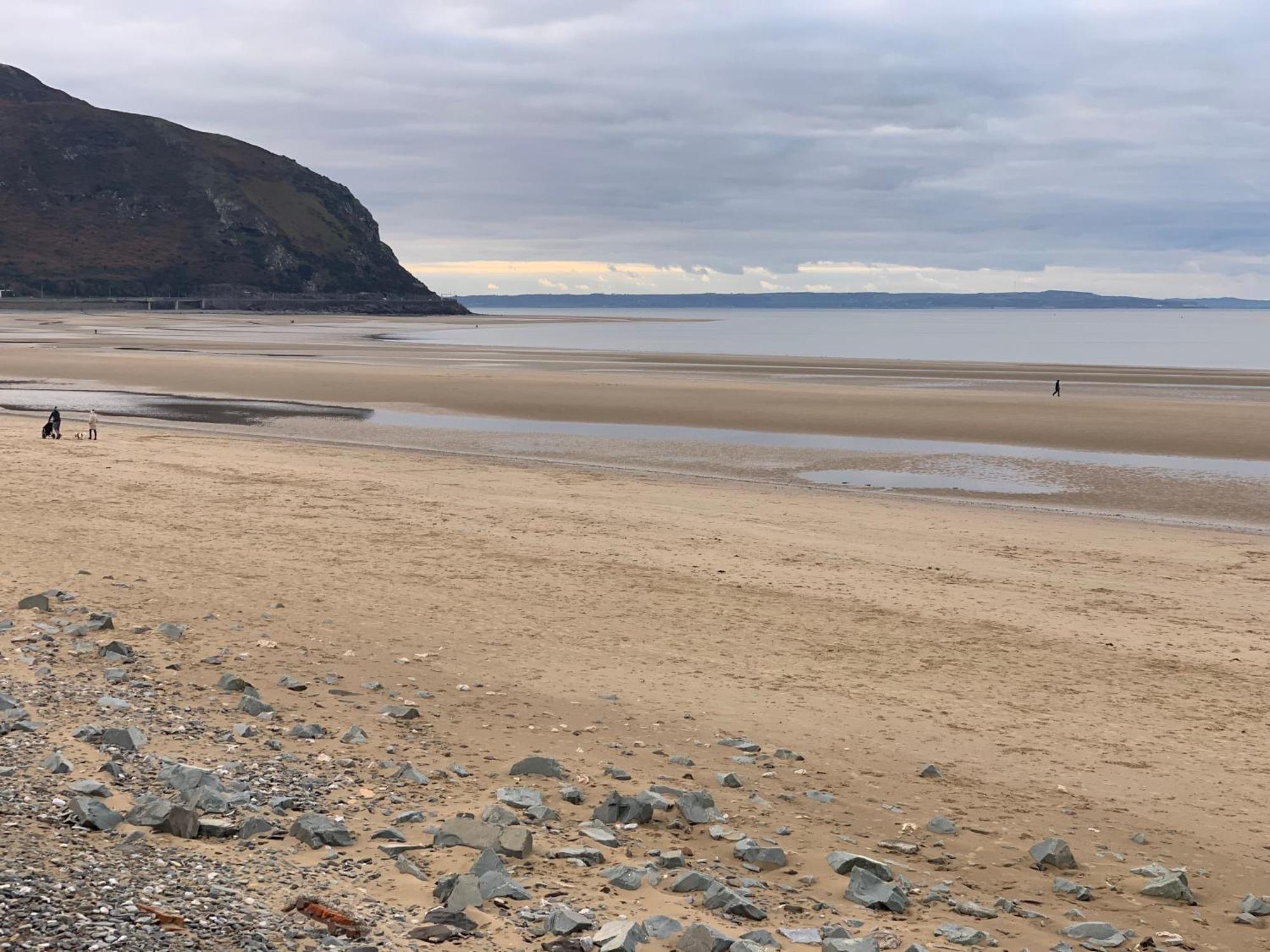 3 Bedroom Deganwy Sea View Beach House Ll31 מראה חיצוני תמונה